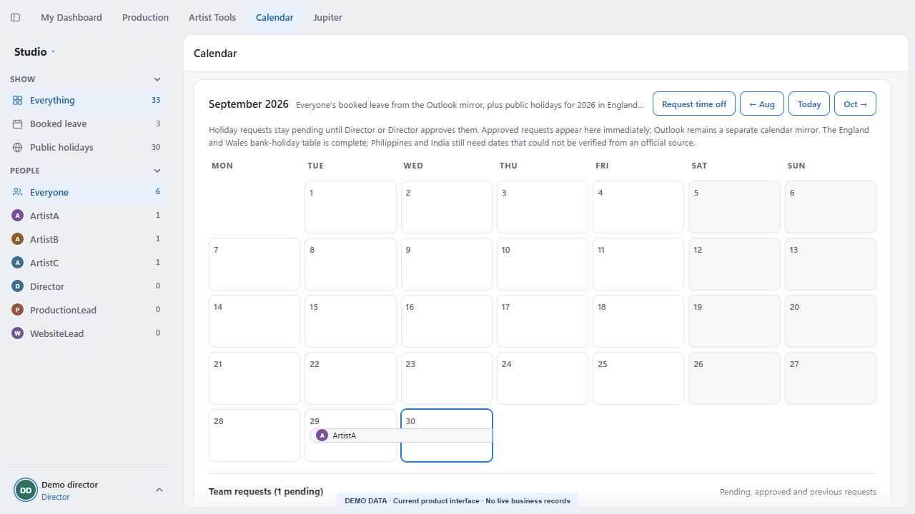 XO3D Studio Calendar with synthetic leave records and planning controls.